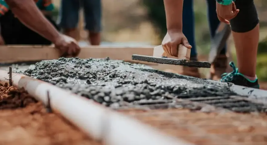 Jak wybrać najlepszy beton na fundament, aby uniknąć problemów?